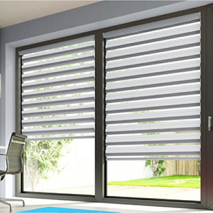 Рулонная штора День-Ночь белого цвета