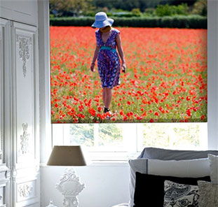 Рольштора с фотопечатью - девушка среди цветов